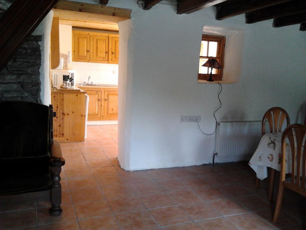 Westland Traditional Cottage Dated 1700'S Ardea Zimmer foto