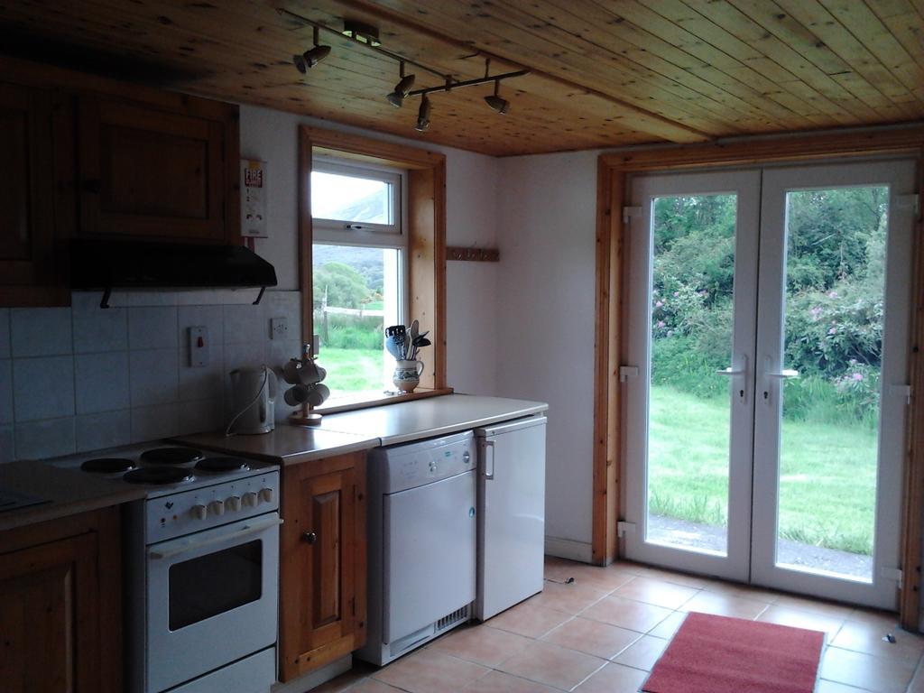Westland Traditional Cottage Dated 1700'S Ardea Zimmer foto